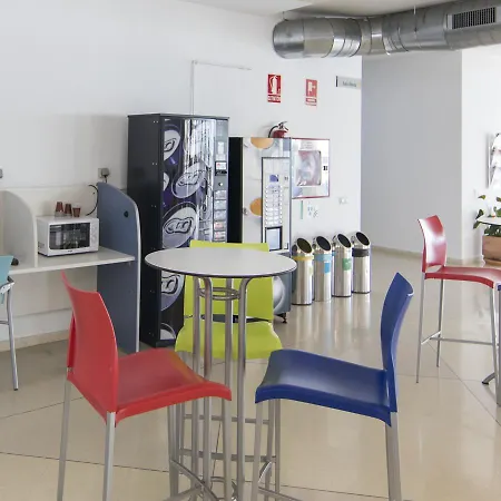 Inturjoven Hostel